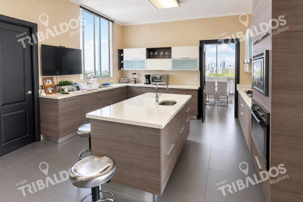 Venta de apartamento frente al mar ph ocean drive, punta pacífica, 4 recámaras