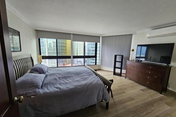Se alquila apartamento amoblado marbella