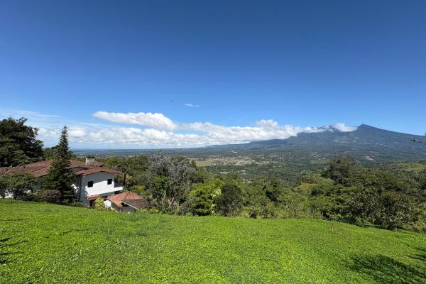 Commanding panoramic view of volcan baru