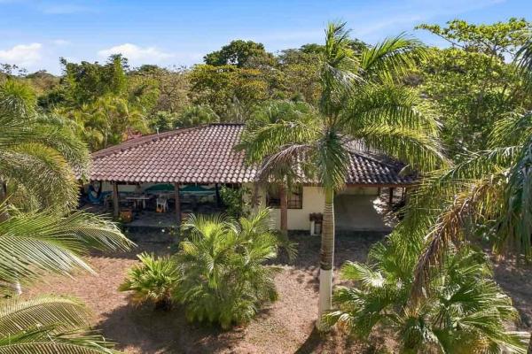 Charming home near los destiladeros beach