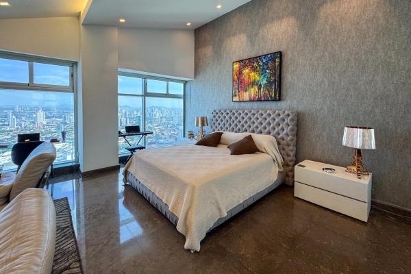 Luxury penthouse in panama city panama