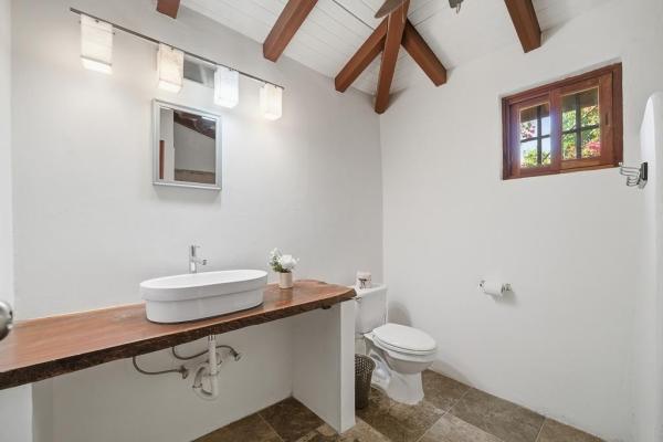 Charming home near los destiladeros beach