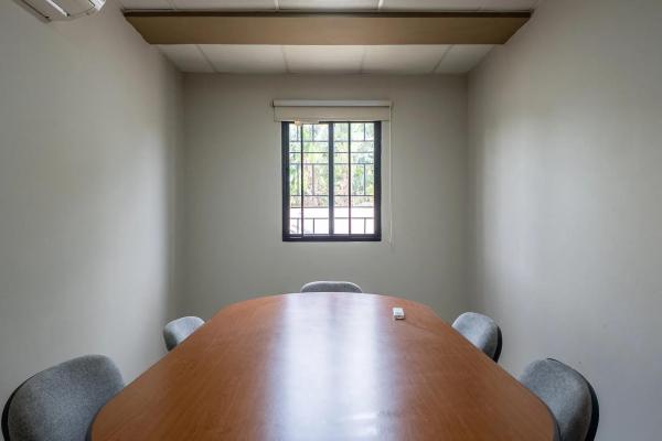 Commercial building for sale in downtown david