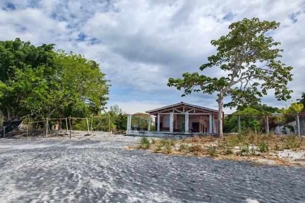 Casa frente al mar de 4 habitaciones en juan hombrón