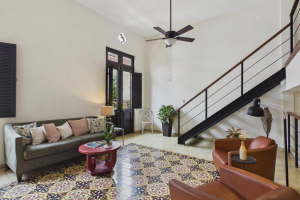 El refugio del narrador: un loft romántico de 3 niveles