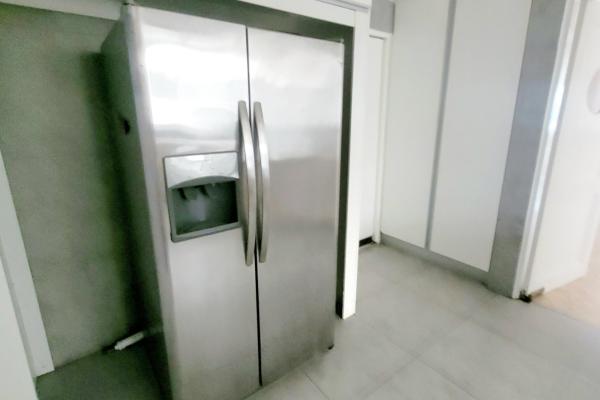 Bargain for sale at edf bahia marbella 1