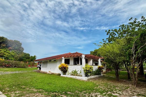 House in coronado, las acacias avenue