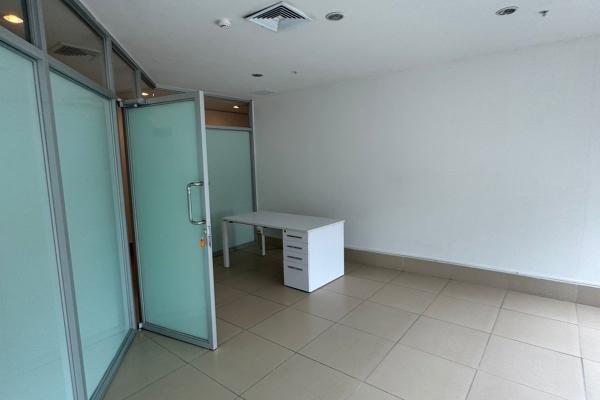 Venta de oficina ph top tower
