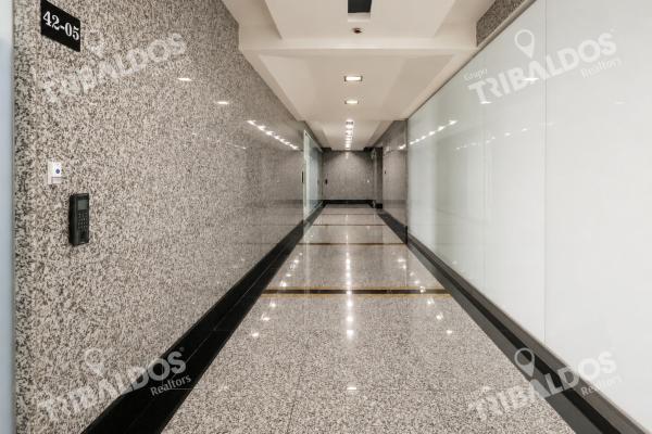 Venta de oficina amoblada en bicsa | 455 m² | 8 parkings | vista a la bahia