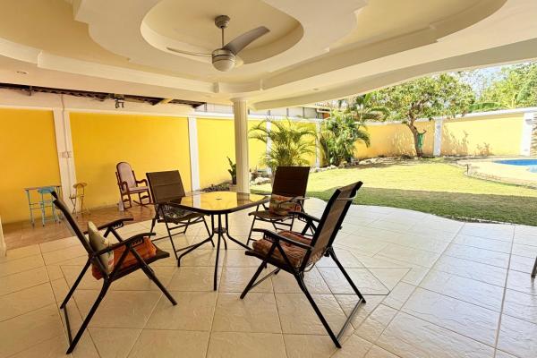For sale:duplex house in brisas de golf, with pool