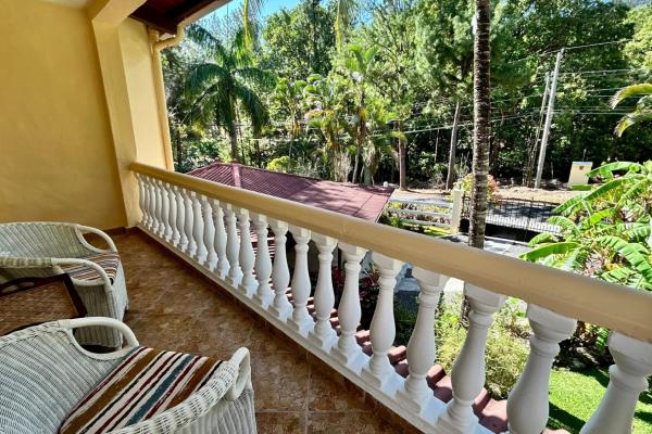 Casa en altos de maría con estudios independientes