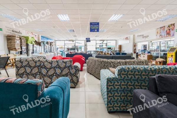 Alquiler de local comercial en la doña