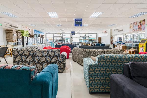 Alquiler de local comercial en la doña