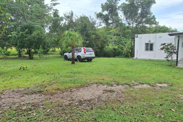 Casa con piscina y 1,8 hectáreas de terreno