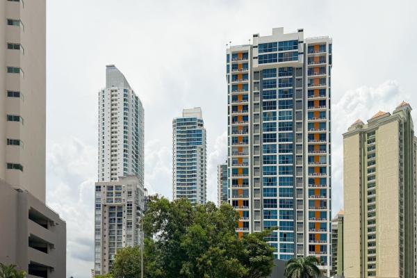 Large apartment at an excellent price