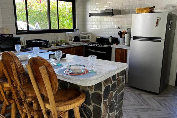 Mountain view home in altos del maria