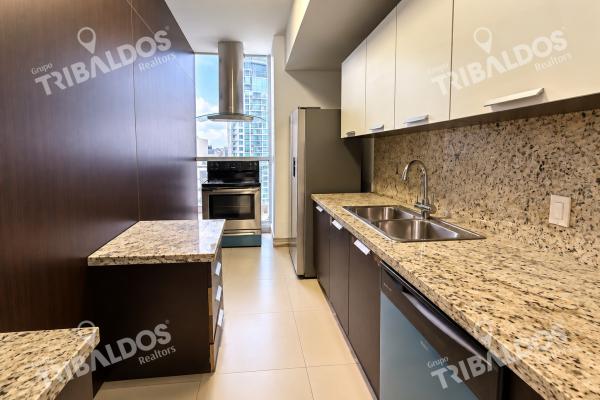 Sale of apartment in oceanair, punta pacifica