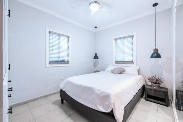 Casa con piscina de agua salada en dolega panamá