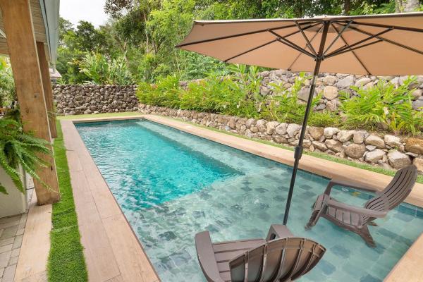 Casa con piscina de agua salada en dolega panamá
