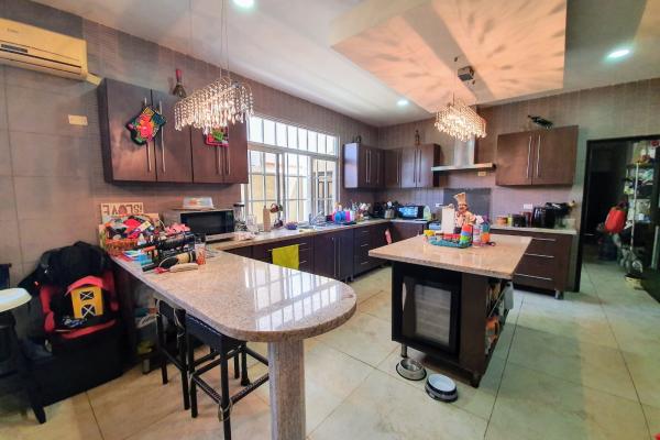 Venta de casa en altos de panamá condado del rey