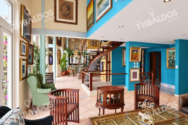 Residential building for sale in casco antiguo