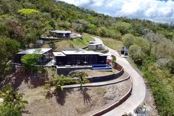 Modern villa, 3 independent guest house and views