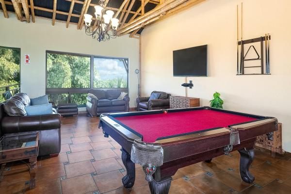 Panama estate w/marina,airstrip & resort potential