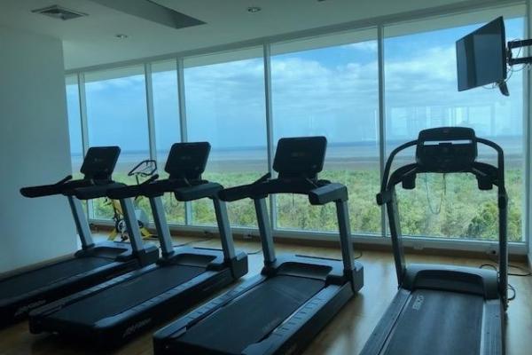 Furnished apartment vitri, 4 bedrooms, beachfront
