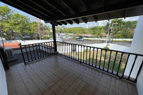 House for sale in altos del golf (san francisco)