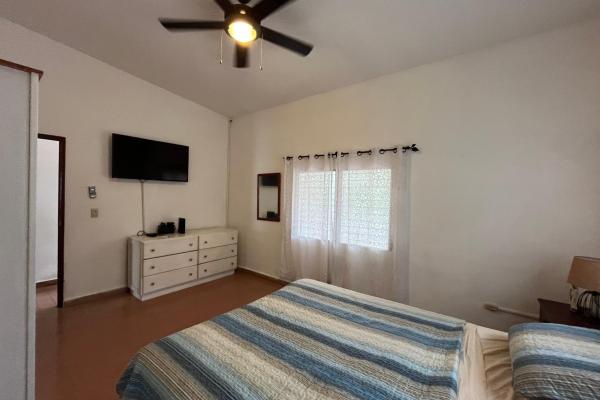 House in playa corona with large land