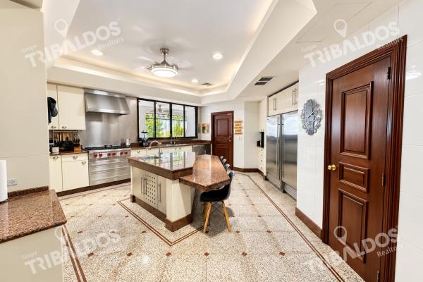Casa en alquiler en altos del golf, panamá | ideal para embajadas y residencias diplomáticas