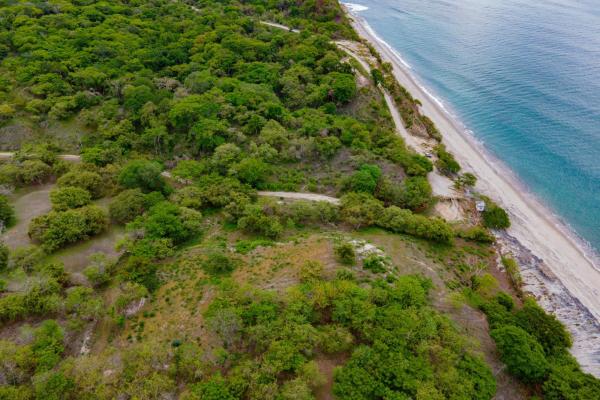 Oceanfront investment opportunity in playa el higo
