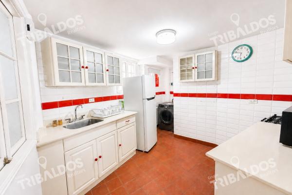 Residential building for sale in casco antiguo