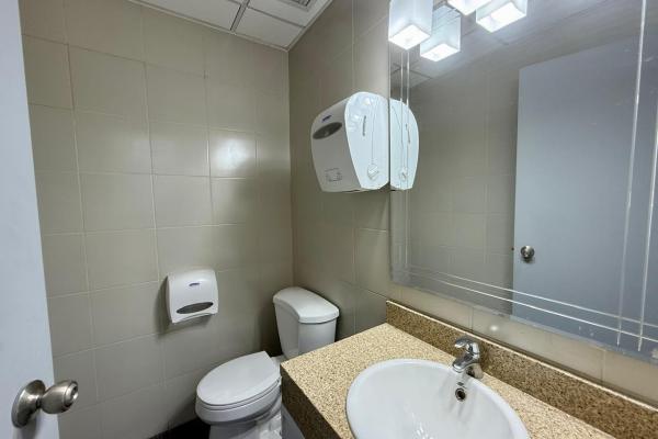 Office rental in tower of the americas
