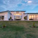Contemporary home in boquete country club panama