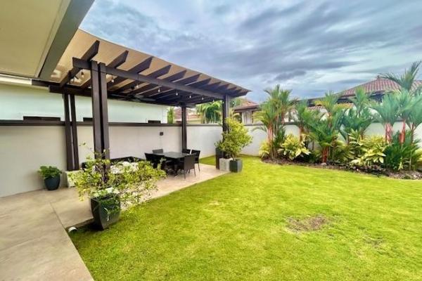 Spectacular house for sale in sunset coast