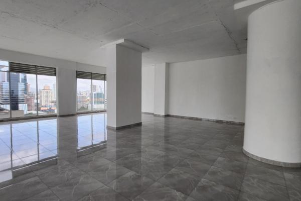 Beautiful office in f&f tower, 50th street