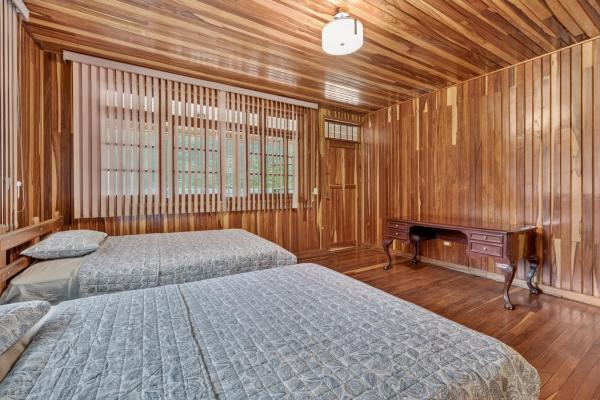 Finca frente al río bambito en venta | volcán panamá