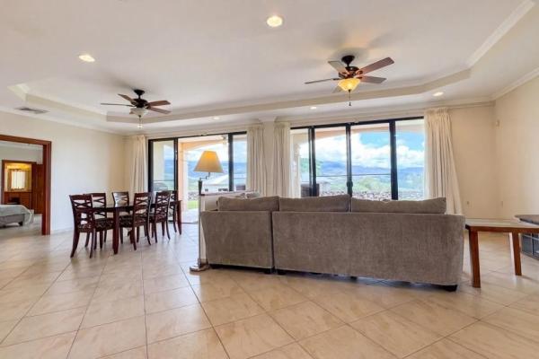 Casa de tres habitaciones en venta en alto boquete