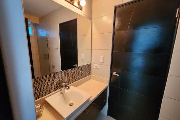 Sale of apartment in ocean wave, nueva gorgona.