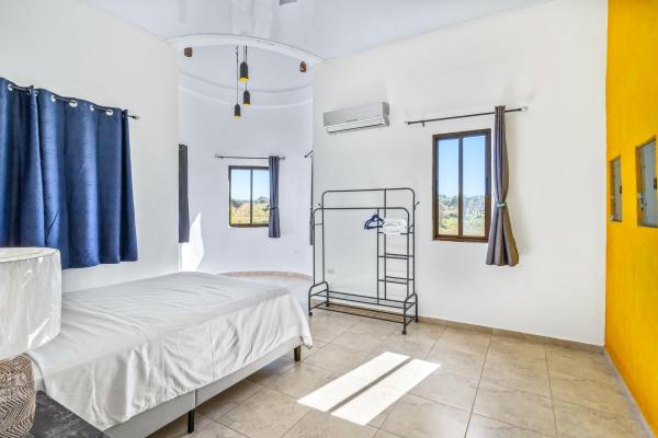 Beachfront estate on 1.5 hectares in playa nanzal