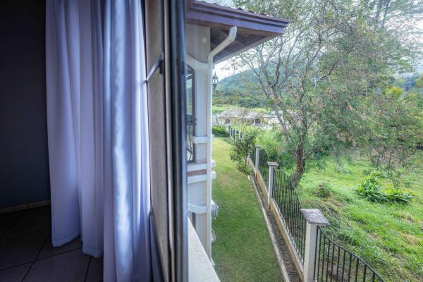 Se vende casa unifamiliar adosada de 2 recamaras en boquete