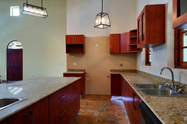 Se vende impresionante casa con vistas al mar en altos del maría