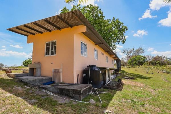 Venta de granja con mejoras en san carlos