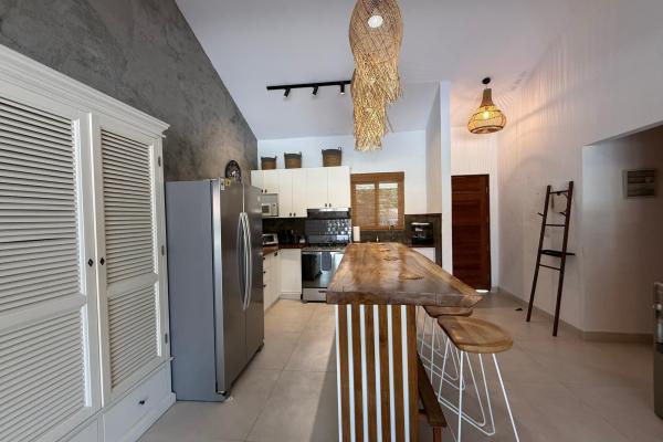 Casa con piscina en coronado golf | amoblada y equipada