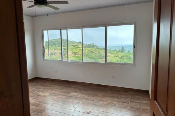 Casa en venta – vista a al mar en el calvario
