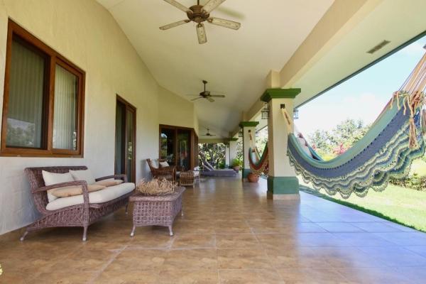 Mountain villa with ocean view