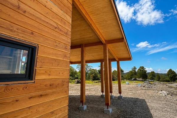 High-end off-grid home with volcán barú views