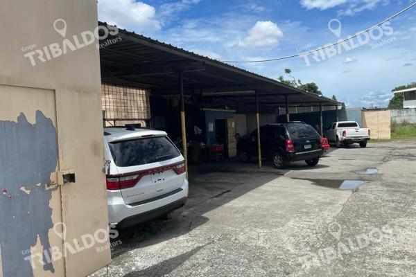 Venta de terreno en parque lefevre