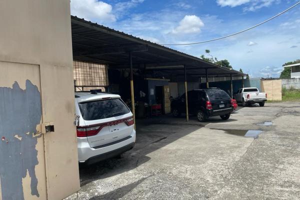Venta de terreno en parque lefevre